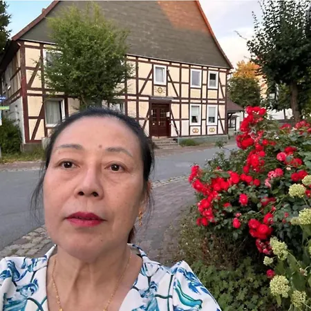 Monat Mietete Monteu * Brakel