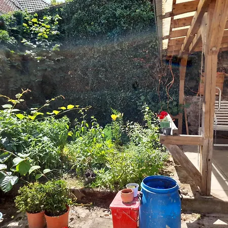 Monat Mietete Monteu شقة *